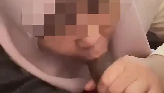 Üvey erkek kardeş tekrar emiyor