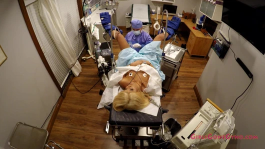 Tampa'dan doktor Alexandria Jane'in jinekolog muayenesi kamerada