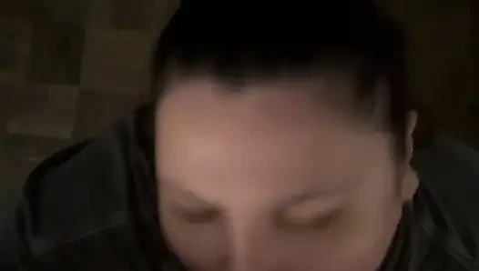Ev yapımı amatör oral seks ve yüze boşalma makyaj yok