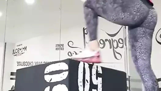 fahişe melisa mus popo egzersiz