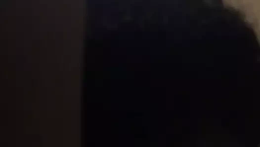 O benim çük ipucumu iyi emiyor