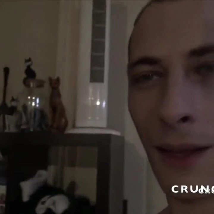 Sarışın sürtük twink andre xxl siyah yarak tarafından korunmasız kullanılıyor