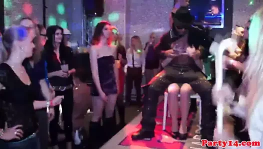 Avrupalı ​​amatör doggystyle becerdin