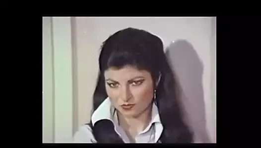 Zerrin egeliler sikişken oruspu sikis 1978 ata saka