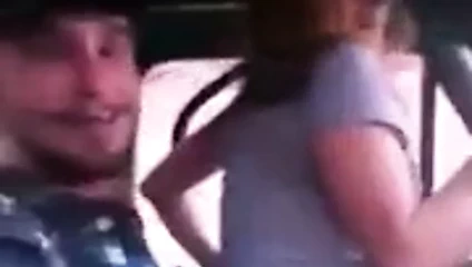 Araba sürerken kamyonda seks