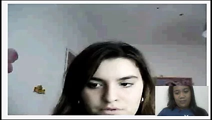 philipnes kız gösterir göğüsler üzerinde cam