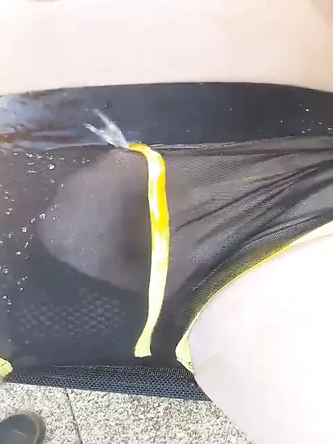 Пей писсинг на моем балконе