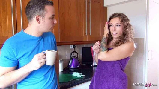 Seksi üvey kardeş ava tricked kardeş ile külot için sikme