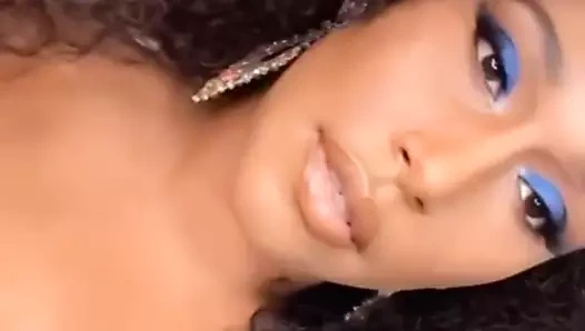 bu yüzden sadece bana ses ver