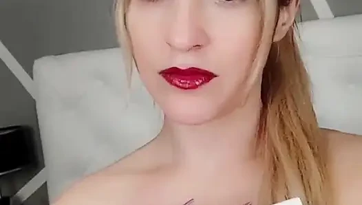 Merhaba bebekler! Bir sonraki videolarım için sana yeni oyuncaklarımı gösteriyorum!