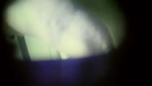 Büyükanne piyasada yaz kıyafeti içinde