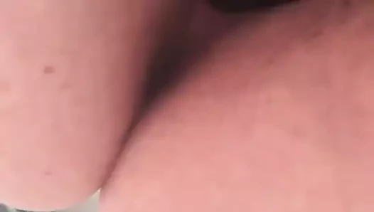 Genç erkek avcısı büyük zenci yarağıyla sikişiyor