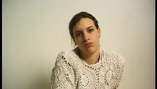 Parmakları amcığını ıslattı