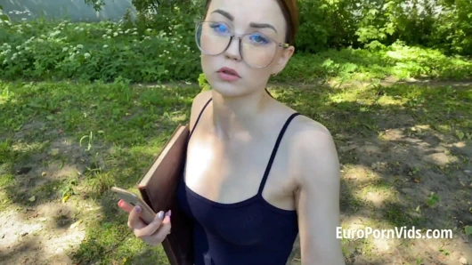 Cinsel olarak tatminsiz inek piliç