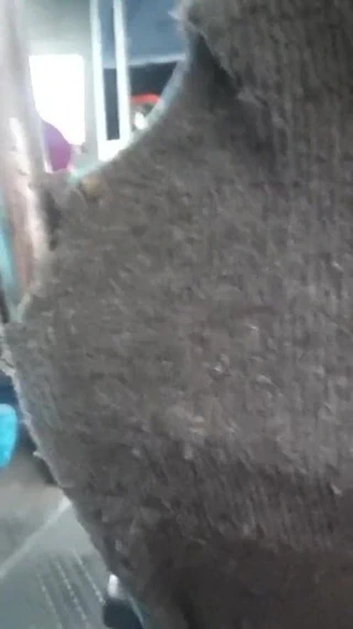 otobüste sapık büyükanne