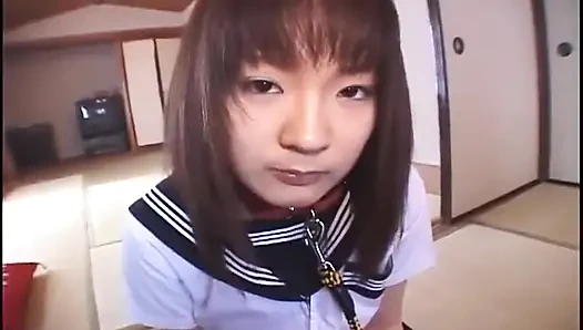 Japon sürtük kıllı amına bir şeyler sokmayı seviyor