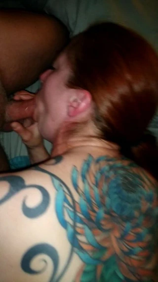 Tindr ve dövmeler. daha neye ihtiyacın var?