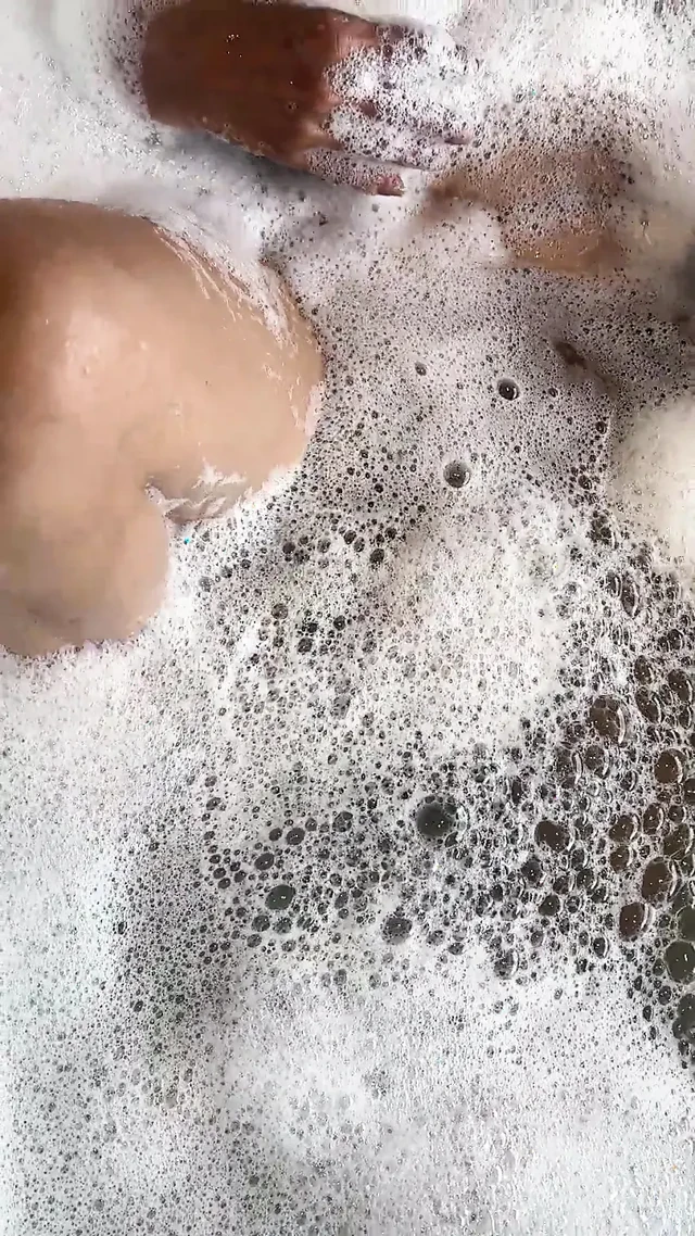 Sonra banyo yapıyorum