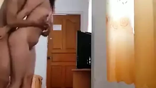 Hint kız kahrolası