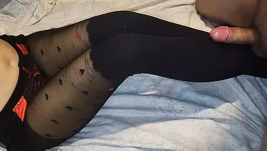 Sph küçük Asyalı yarak sexdoll silikonla oynuyor