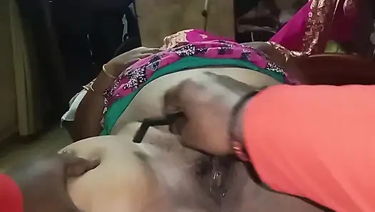 Hintli Ulusal Kız Karımın Amını Tıraş Etti Ve Yaladı