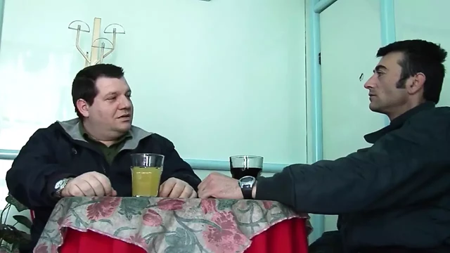 Siyah bir ormanı var!!