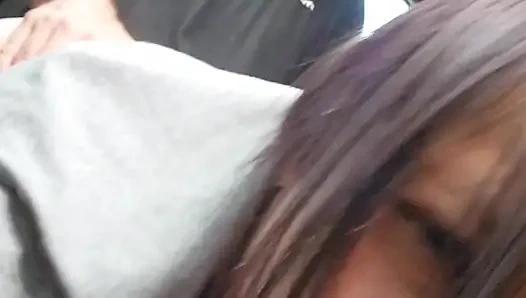 "Kamyon sikişi" evli kadının amına boşalıyor!