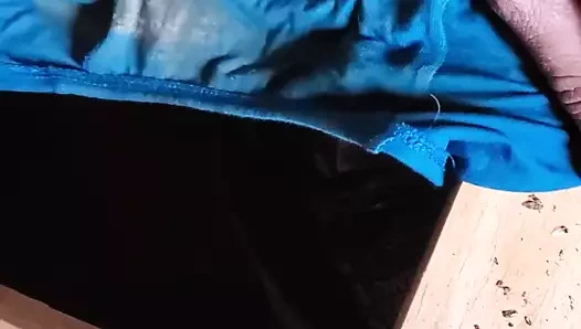 değil yeğenin külot içinde boşalmak