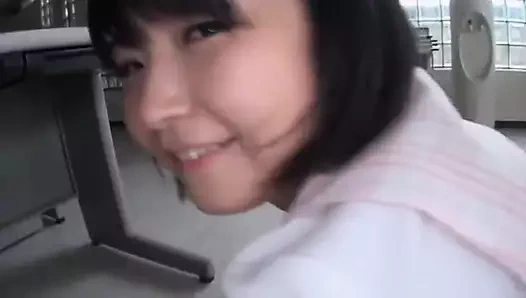 Orta yaşlı adam ve ofis hanımı