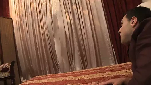 Brooke belle horoz tatma boşalmak seven bir sürtük olduğunu