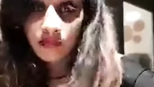 sürtük yapıyor selfies 14.mp4