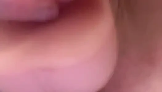 İşe gitmeden önce hızlı dildo sikişi