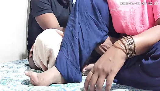 Hintli büyük memeli liseli kız ve oğlan ormanda seks xnxx