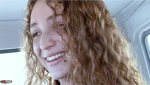 Испанская порнозвезда Monica Ledesma делает минет с камшотом на лицо на улице, хардкор