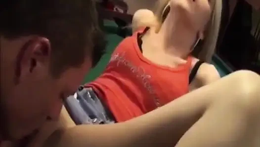 Azgın sürtükler vahşi grup seks partisi