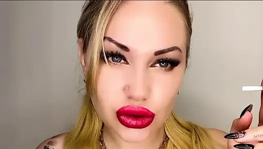 Asmr ve akıl sikişi sigara içen joi boşaltıyor