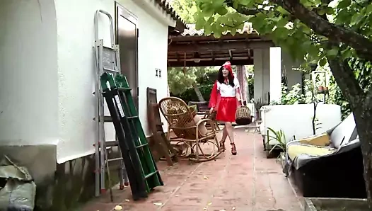 Cosplay içinde yüksek topuklu yapar dövmeli bad binmek sert horoz