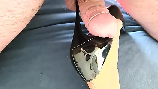 Deri etek, siyah 12 cm So Kate tarzı Louboutins, 35 beden ve cuma gecesi için çok kötü bir fikirle başladı.
