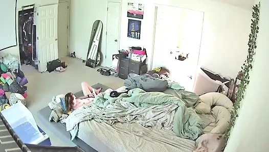 Ateşli orta yaşlı seksi kadın fışkırtırken yakalanıyor