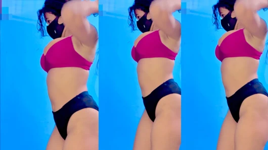 İlk yetişkin videom büyük göğüslerim nasıl?? Hoşuna gidiyor mu?? Mükemmel vücutlu Hintli büyük memeli genç