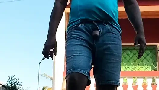 Dışarıda kapı mastürbasyonu