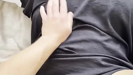 Seksi üvey anne duş aldıktan sonra üvey oğlunu evine çağırdı ve onu amından sikmesine izin veriyor