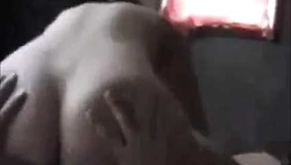 Karısını yabancıyla paylaşan koca