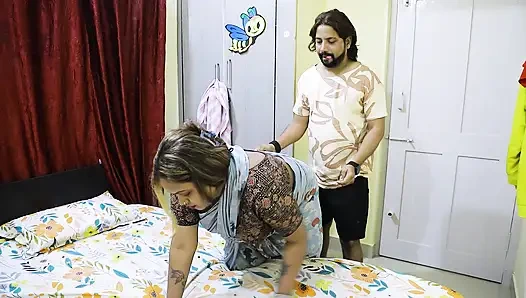 MALLU NAUKRANI KE SATH THUKAI KA MAJA, HARDCORE THREESOME HOT & SEXY SERVANT FUCKING