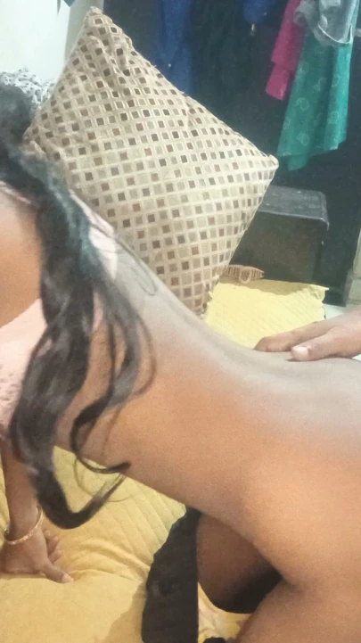 Desi üvey baba beni sertçe sik ve büyük sürpriz yap | Klip 2
