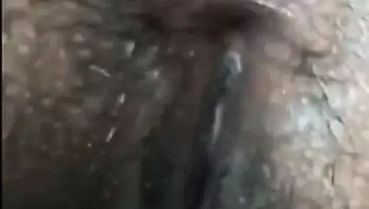 Yabancılar için büyük siyah stinky kıçımı yaymak