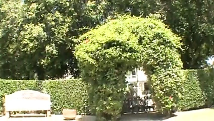 Pizza serviscisi kız.