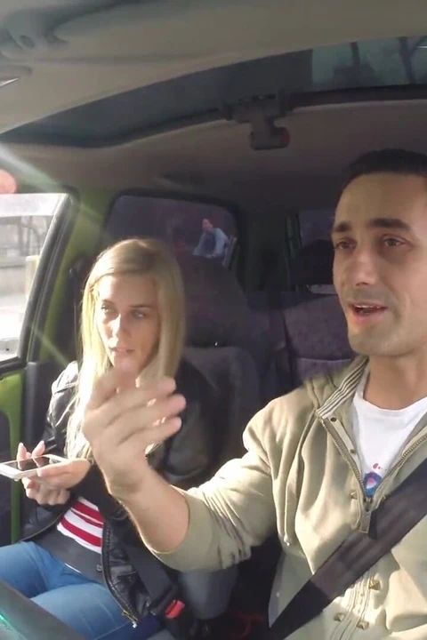 Nesty mugurporn ile çekimden önce (sahne arkası)