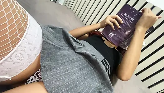 En iyi arkadaşım amcığımı bütün olarak yalamak istediğimi söyledi