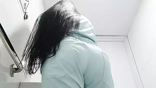 Hemşire amatör kamera tarafından kaydedildi (doktorun ofisi)